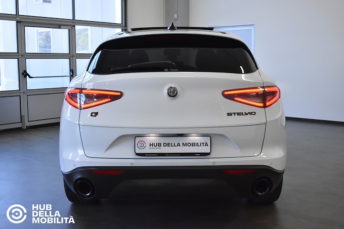ALFA ROMEO Stelvio 2.2 Turbodiesel 210 CV AT8 Q4 Super